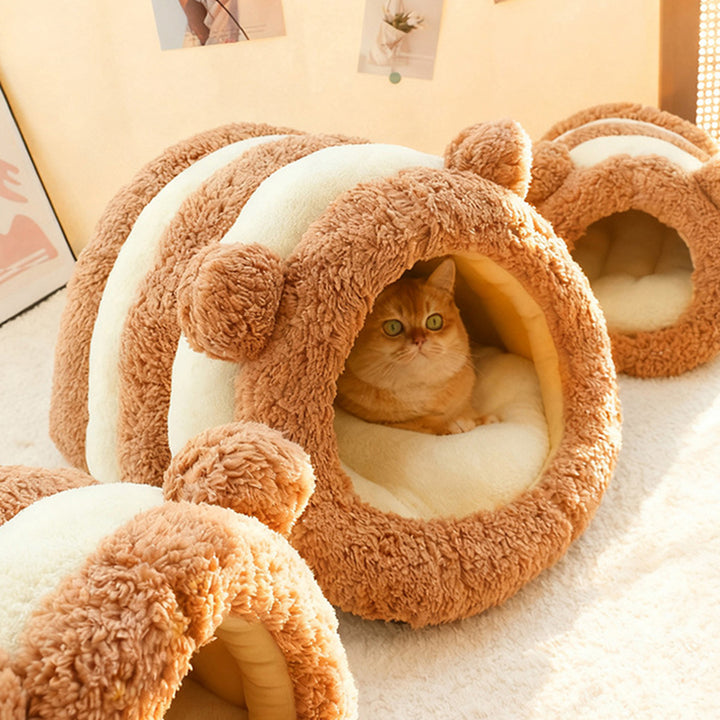 Contemporary Creative Alpaca Wool Arctic Fleece Bear-Shaped Cat Bed For Living Room &amp; Bedroom