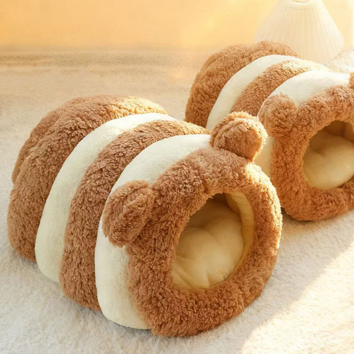 Contemporary Creative Alpaca Wool Arctic Fleece Bear-Shaped Cat Bed For Living Room &amp; Bedroom