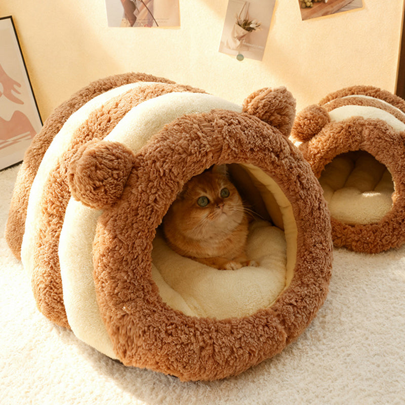 Contemporary Creative Alpaca Wool Arctic Fleece Bear-Shaped Cat Bed For Living Room &amp; Bedroom