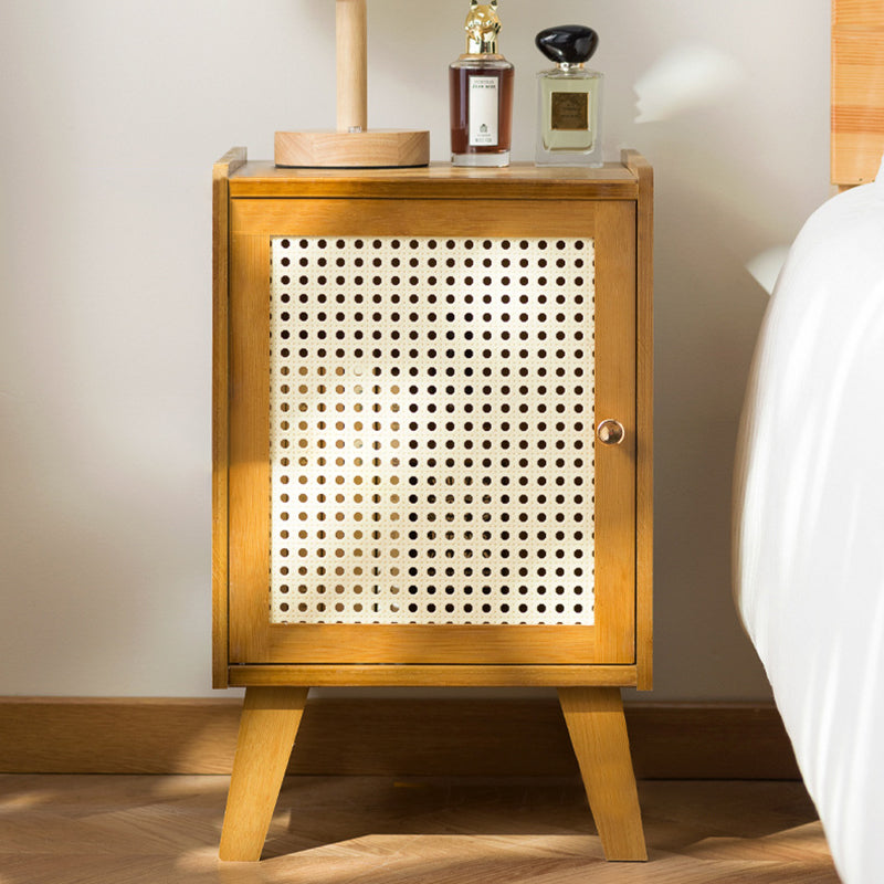 Traditional Japanese Rectangular Medium Density Fiberboard Bamboo Nightstand 1-Cabinet For Bedroom