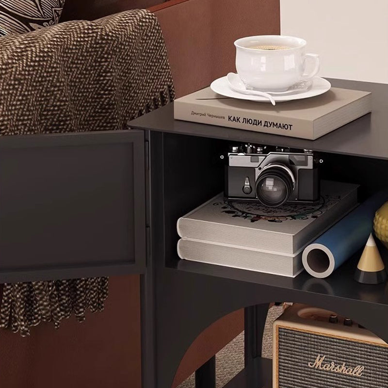 Moderner minimalistischer rechteckiger gewölbter High-Heel-Design-Eisen-Nachttisch mit 1 Schrank für das Schlafzimmer 