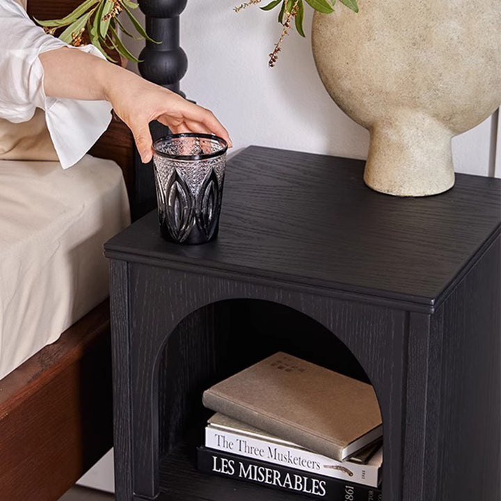Traditional French Rectangular Arch-Top North American Red Oak Multi-Layer Plywood Nightstand 1-Drawer For Bedroom