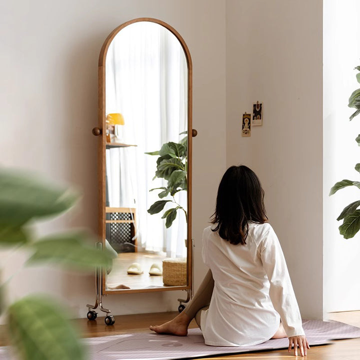 Miroir pleine longueur en verre à 4 niveaux, moderne minimaliste, arqué, en acier inoxydable, bois de cerisier nord-américain, bois de noyer noir, contreplaqué multicouche, pour chambre à coucher 