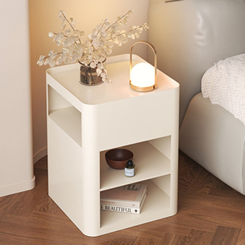 Moderner minimalistischer rechteckiger beweglicher Nachttisch aus Eisen mit 4 Ebenen für das Schlafzimmer 