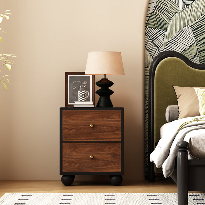 Traditioneller Vintage-Nachttisch aus Paulownia-Holz, Kiefernholz und Eisen mit 2 Schubladen für das Schlafzimmer 