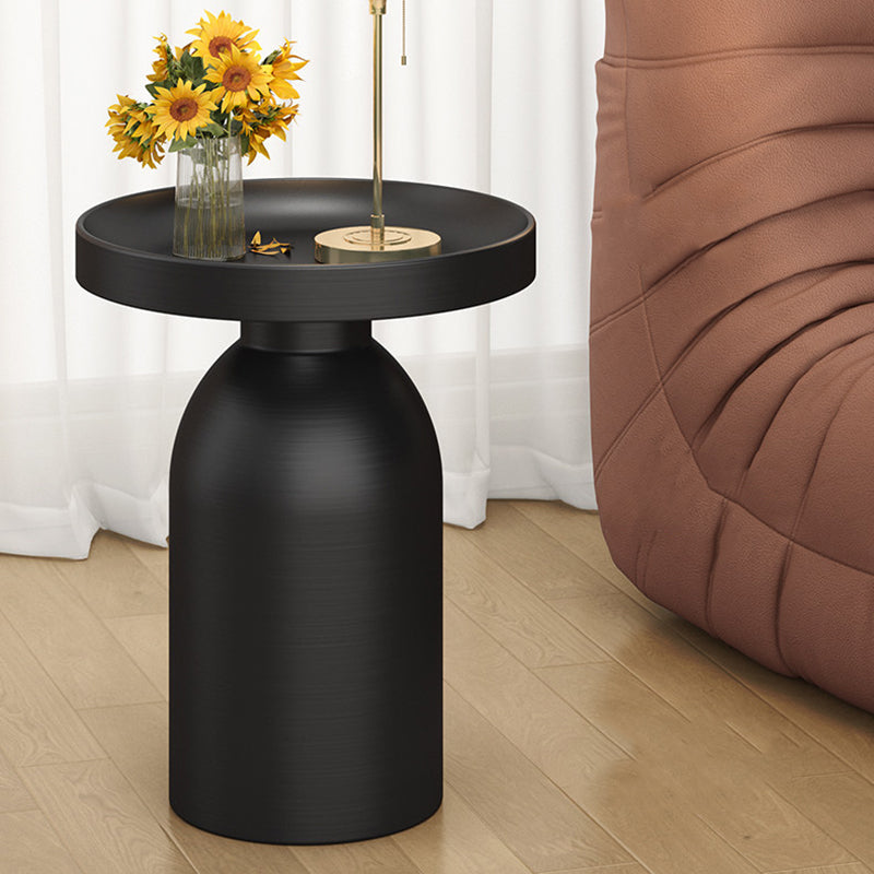 Contemporary Nordic Round Cylindrical Carbon Steel Side Table 1 Tier For Living Room