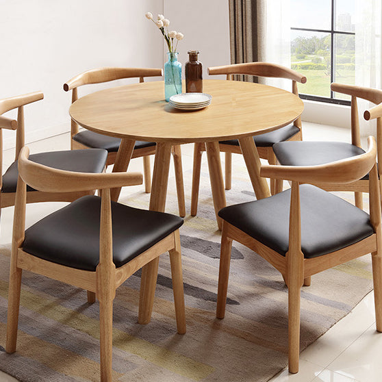 Moderner minimalistischer runder Esstisch aus Massivholz für 4-6 Sitzplätze im Esszimmer 