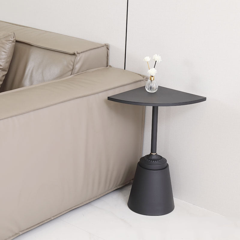Modern Minimalist Carbon Steel Triangular & Fan-Shaped End Table For Living Room