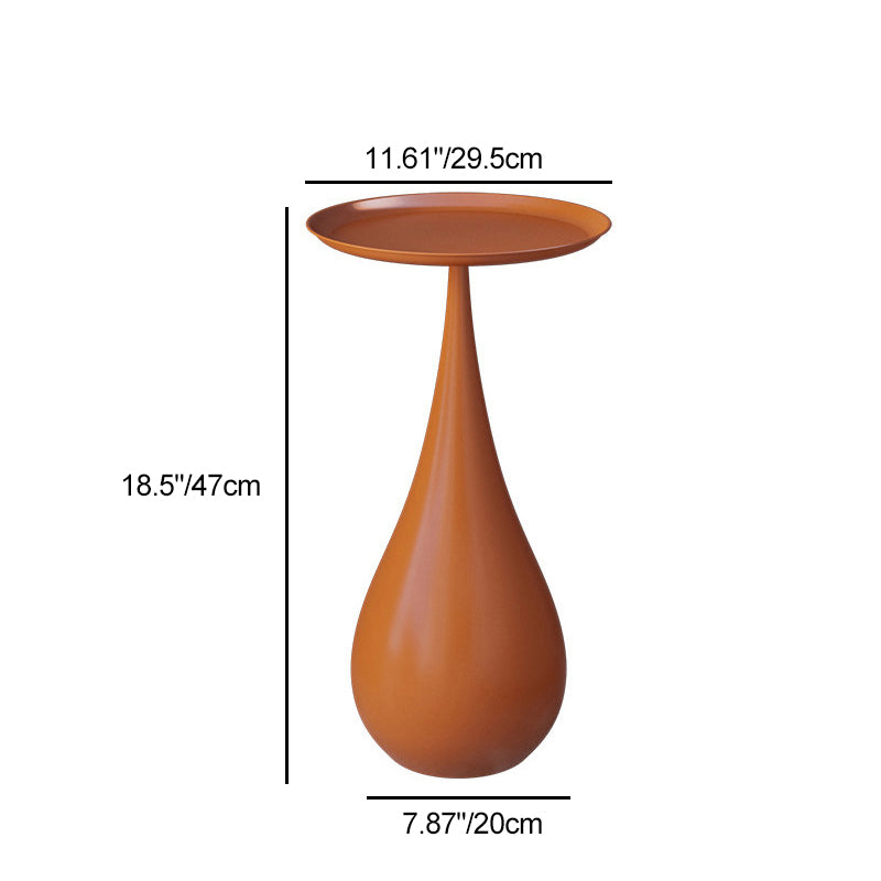 Moderner luxuriöser runder Beistelltisch aus Kohlenstoffstahl mit Wassertropfenfuß, eleganter Beistelltisch für das Wohnzimmer 