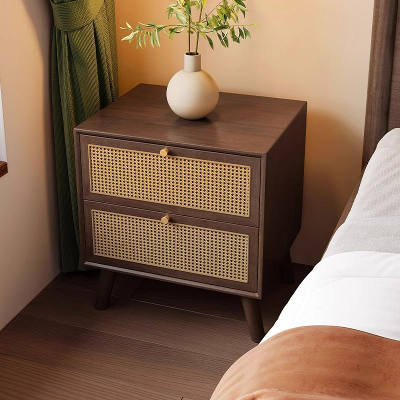 Traditioneller chinesischer Nachttisch aus Gummibaumholz und Rattan mit 2 Schubladen für das Schlafzimmer 