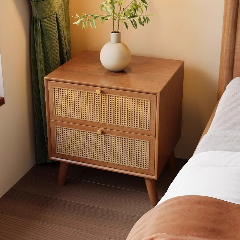 Traditioneller chinesischer Nachttisch aus Gummibaumholz und Rattan mit 2 Schubladen für das Schlafzimmer 