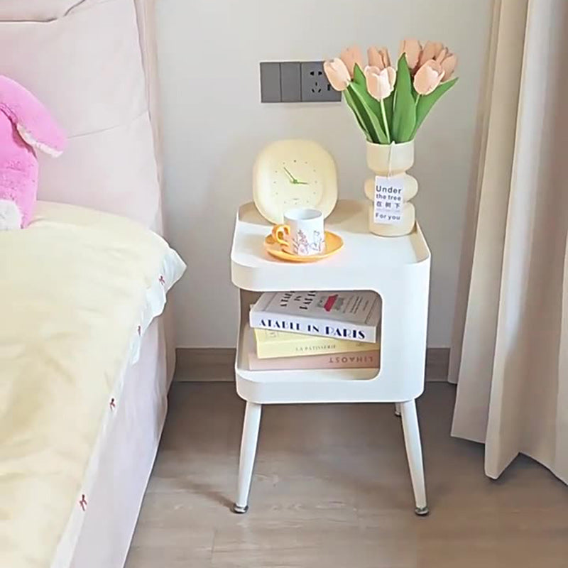 Zeitgenössischer kreativer quadratischer Beistelltisch aus Edelstahl mit 2 Ebenen für das Wohnzimmer 