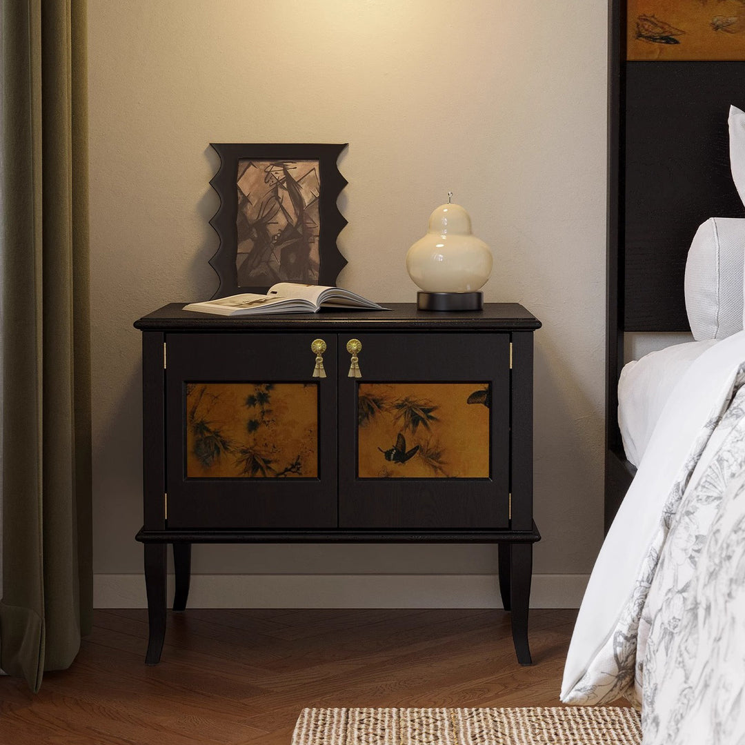 Traditioneller Vintage-Nachttisch aus quadratischem Sperrholz aus weißer Esche und Xiangyunsha-Seide mit 1 Schrank/2 Schubladen fürs Schlafzimmer 