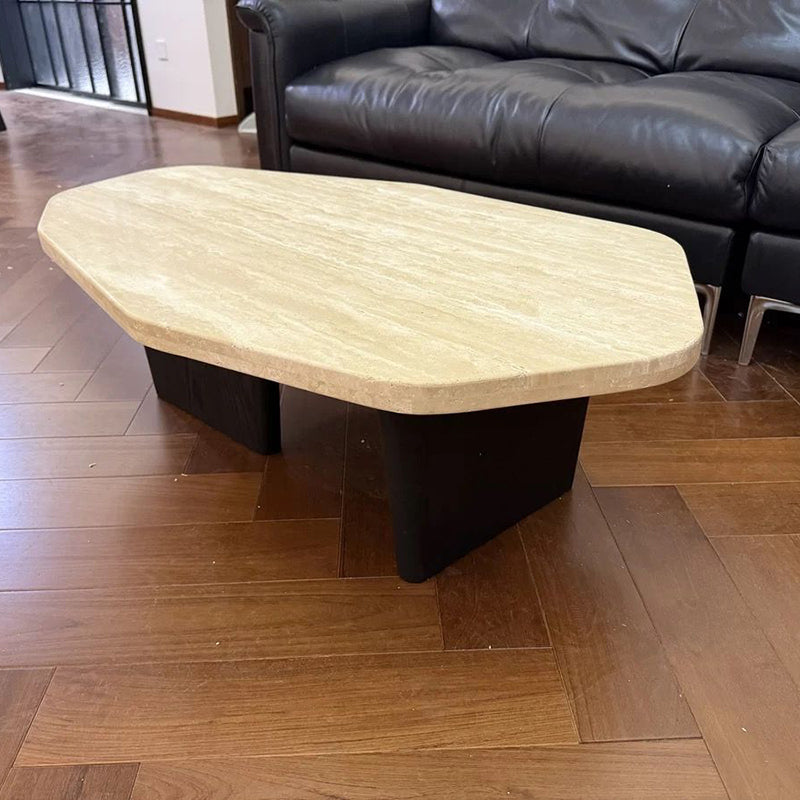Table basse ovale irrégulière de style japonais traditionnel en travertin naturel et bois massif pour salon 