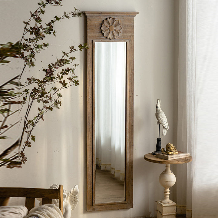 Miroir pleine longueur traditionnel vintage rectangulaire en verre avec finition vieillie et cadre en bois de sapin sculpté de fleurs pour chambre à coucher 