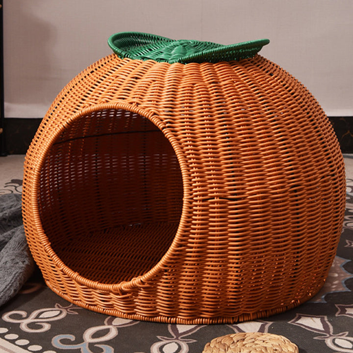 Lit pour chat tissé à la main en faux rotin en PP/PE, tissu velours, forme ronde orange, style contemporain et créatif, pour chambre et salon 