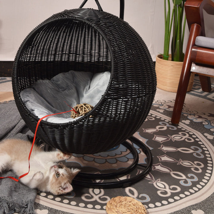 Cama para gato colgante tejida a mano de hierro y ratán sintético PP/PE redonda boho contemporánea para dormitorio 