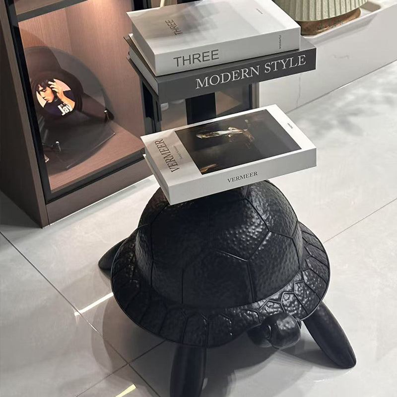 Zeitgenössisches kreatives rundes schildkrötenförmiges Bücherregal aus Kohlenstoffstahl mit 4 Ebenen für das Wohnzimmer 