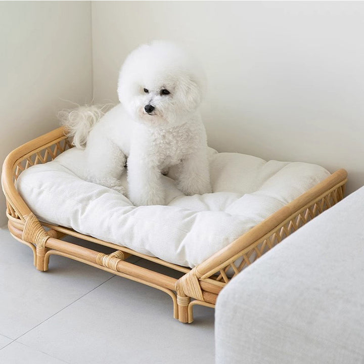 Lit rectangulaire traditionnel de ferme en rotin indonésien tissé à la main avec tissu pour chat, pour chambre à coucher 