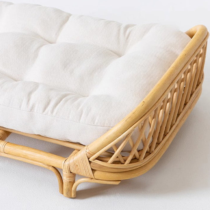 Lit rectangulaire traditionnel de ferme en rotin indonésien tissé à la main avec tissu pour chat, pour chambre à coucher 