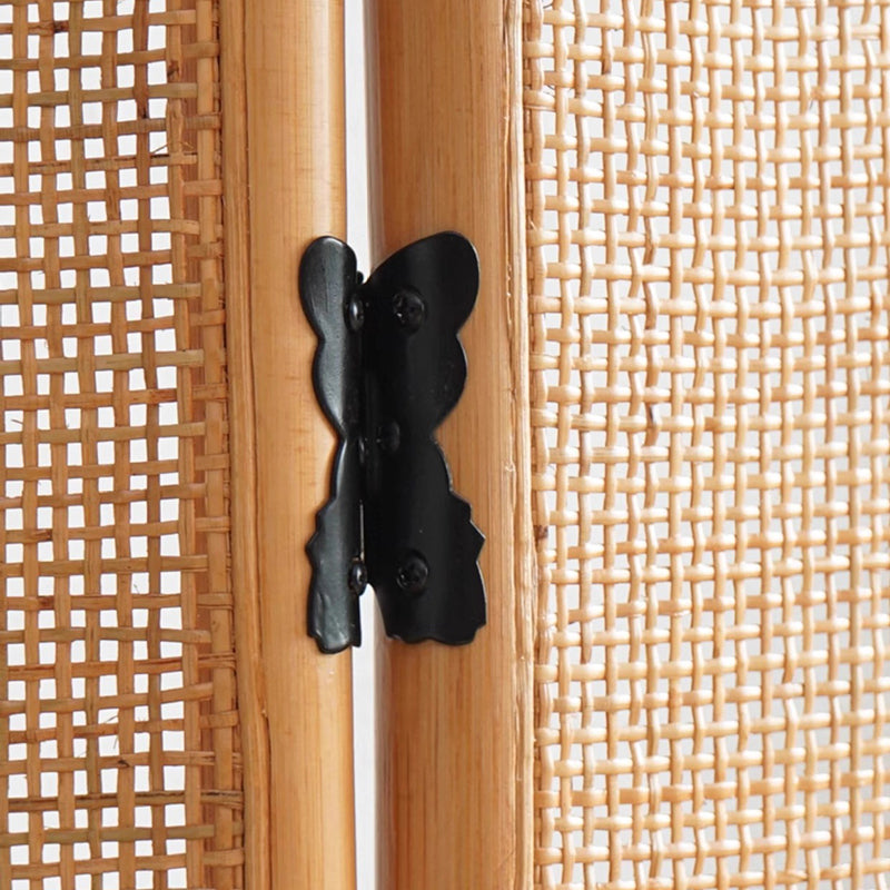 Traditioneller chinesischer Holzfarbener Dreifachschirm: Natürlicher indonesischer Rattan &amp; handgewebt - Asymmetrisches gestuftes Design Raumteiler für das Wohnzimmer 