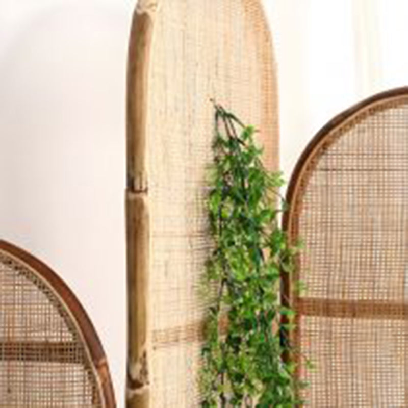 Traditioneller chinesischer Holzfarbener Dreifachschirm: Natürlicher indonesischer Rattan &amp; handgewebt - Asymmetrisches gestuftes Design Raumteiler für das Wohnzimmer 