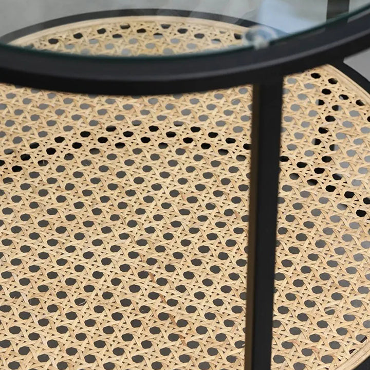 Moderner minimalistischer runder Glastisch: Natürlicher indonesischer Rattan &amp; handgewebt - 2-stufiger Beistelltisch für das Wohnzimmer 