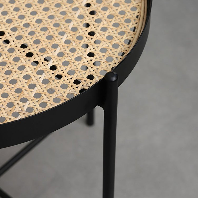 Moderner minimalistischer runder Glastisch: Natürlicher indonesischer Rattan &amp; handgewebt - 2-stufiger Beistelltisch für das Wohnzimmer 