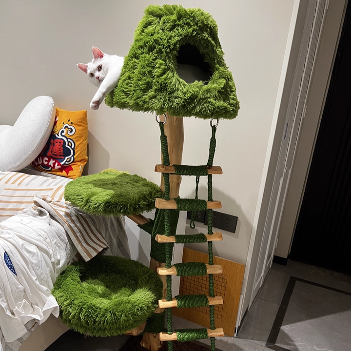 Arbre à chat contemporain créatif rond en panneau de particules en bois fruitier naturel, sisal et tissu velours, 4 niveaux pour salon 
