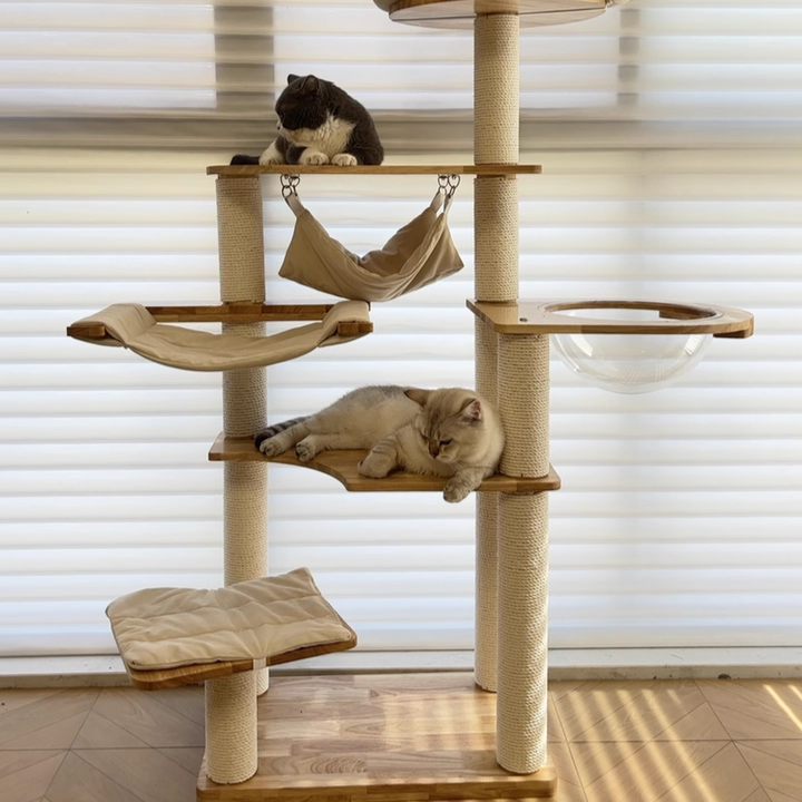 Arbre à chat contemporain scandinave à 5 niveaux en bois massif de caoutchouc rectangulaire, panneau en bois, pilier en bois de pin, corde en papier kraft en velours côtelé, acrylique, pour chambre à coucher 