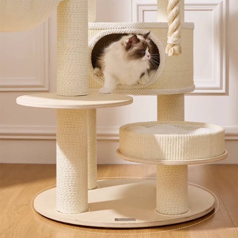 Zeitgenössischer skandinavischer runder Katzenbaum aus Sperrholz, Samtstoff, Papierseil, Sisal und Acryl, 6-stufig, für das Wohnzimmer 