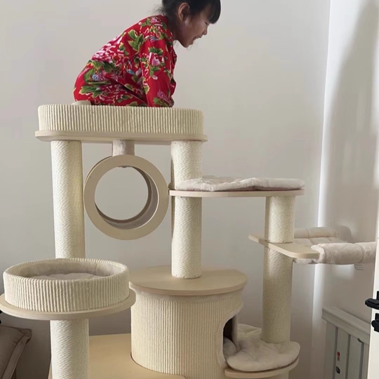 Arbre à chat et condo contemporain scandinave rond en bois massif, contreplaqué, panneau de particules, corde en papier et tissu velours, 3 condos, 5 perchoirs, pour chambre à coucher 