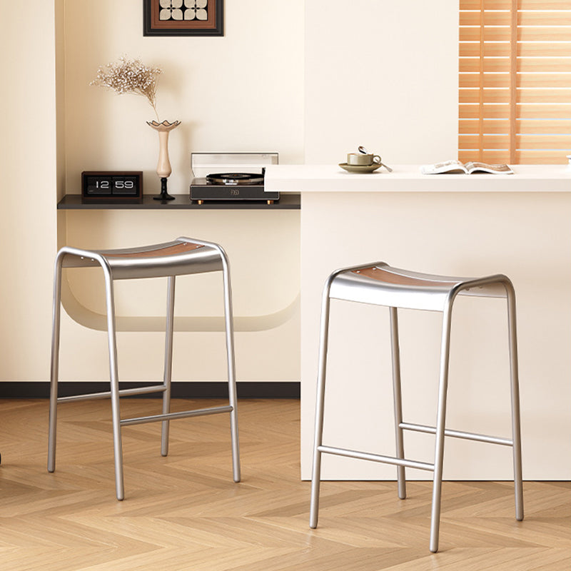 Modern Minimalist Curved Carbon Steel Multi-Layer Board Bar Stool For Dining Room