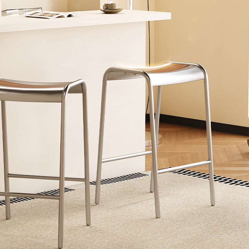 Modern Minimalist Curved Carbon Steel Multi-Layer Board Bar Stool For Dining Room