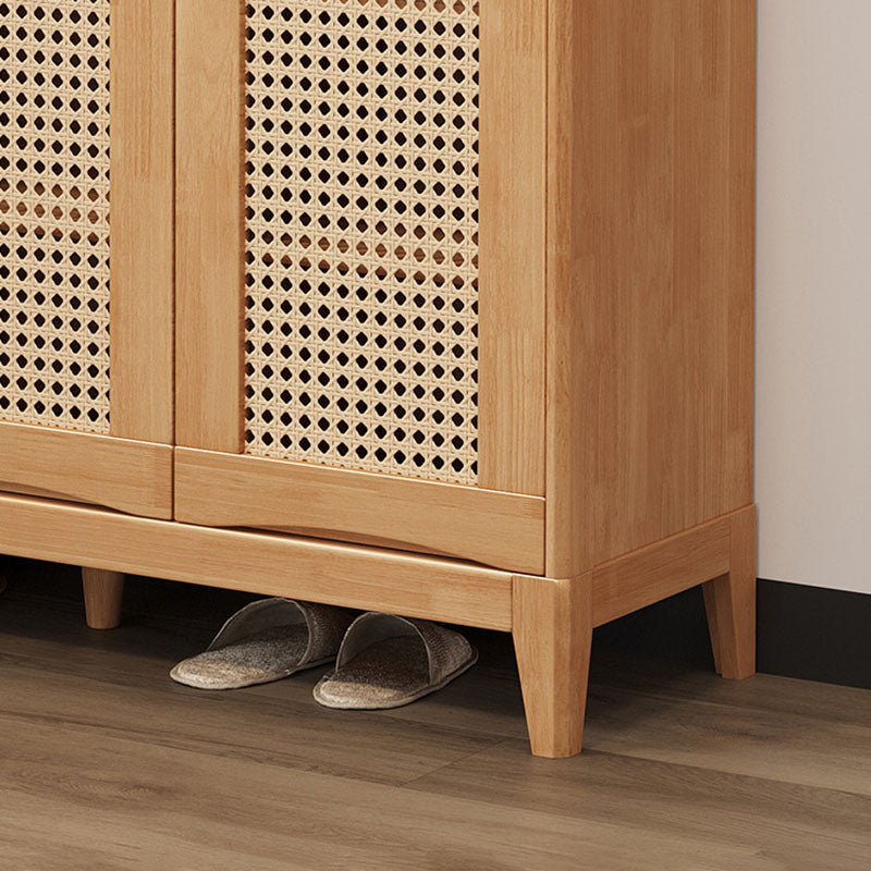 Moderner minimalistischer Schuhschrank aus Gummibaum-Multilagenholzpaneelen und Rattan-Optik, rechteckig, 3-stufig, für den Eingangsbereich 