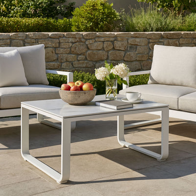 Rust-Resistant Rectangular Outdoor Coffee Table - 1-Tier Spacious Design For Balcony & Garden