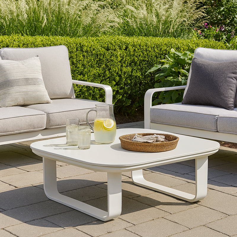 Sleek White Square Outdoor Coffee Table - 1-Tier Functional Design For Stylish Gardens & Outdoor Patios