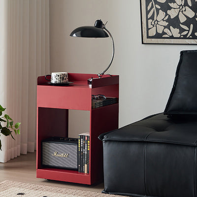 Zeitgenössischer Retro-Karbonstahl quadratischer beweglicher Beistelltisch 3-stufig mit versteckten Rollen für das Wohnzimmer 
