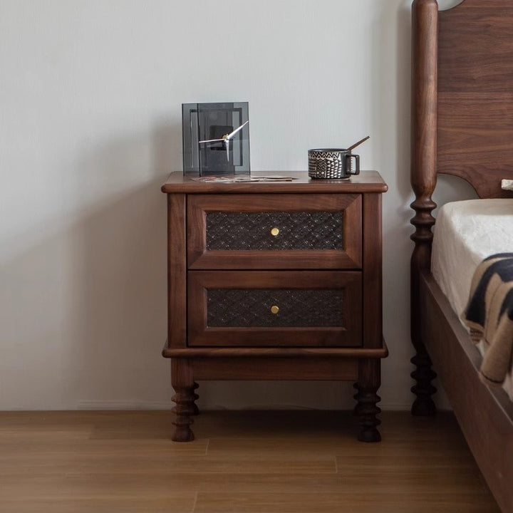 Mesita de noche rectangular contemporánea retro de madera de caucho, vidrio y metal con 2 cajones para almacenamiento junto a la cama 