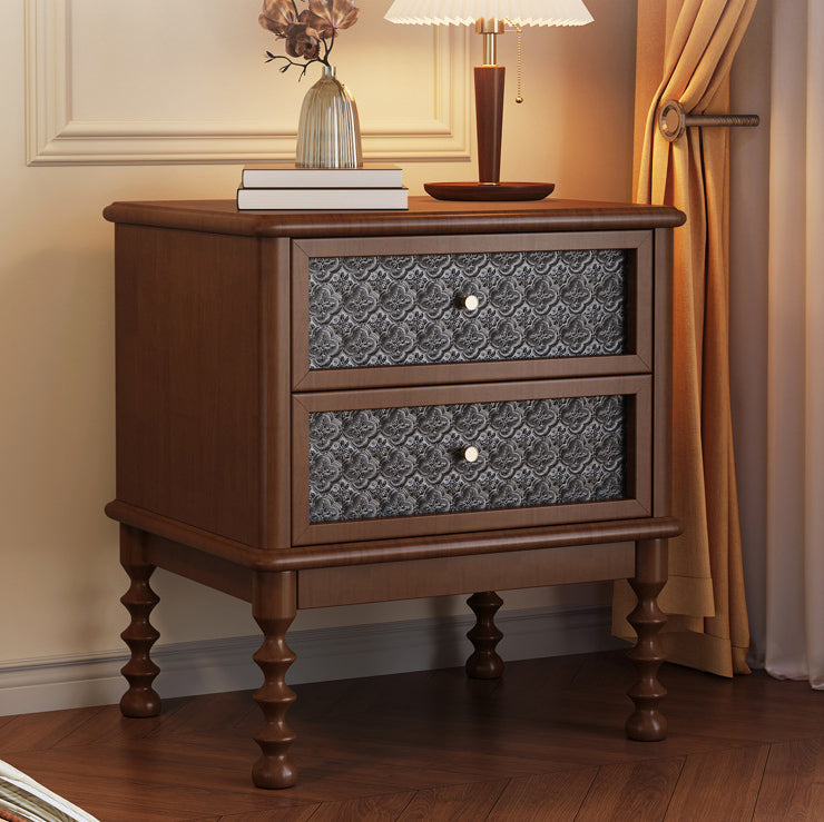 Mesita de noche rectangular contemporánea retro de madera de caucho, vidrio y metal con 2 cajones para almacenamiento junto a la cama 