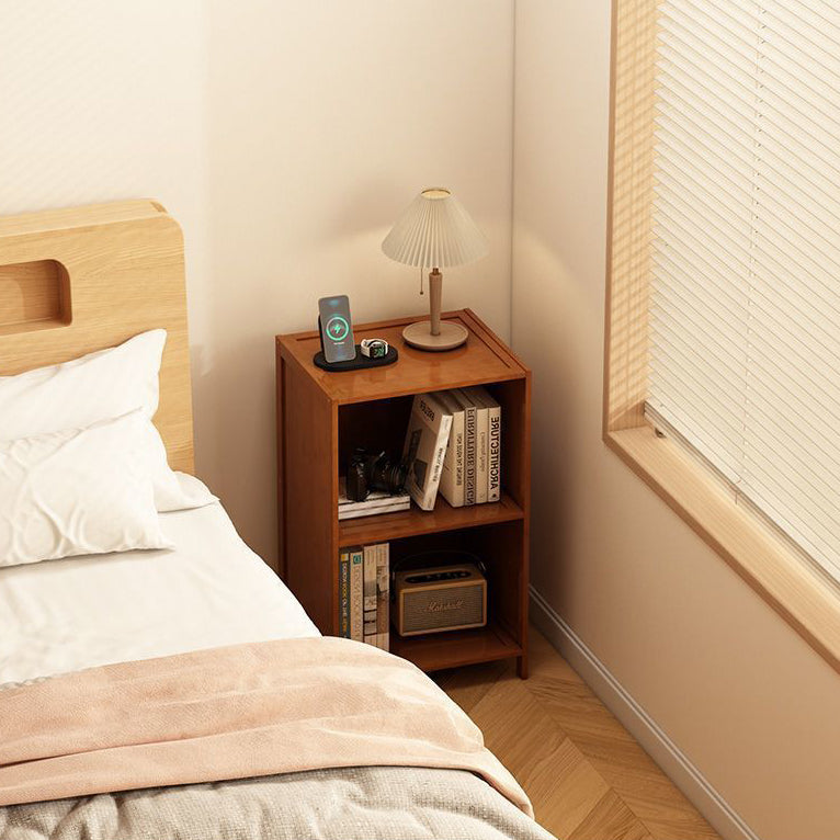 Mesita de noche rectangular contemporánea de estilo retro tejida en tablero de fibra de bambú con 2 armarios de almacenamiento para dormitorio 