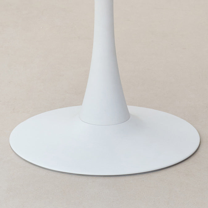 Table basse contemporaine en MDF nordique et fer avec pieds en trompette pour salon et salle à manger 