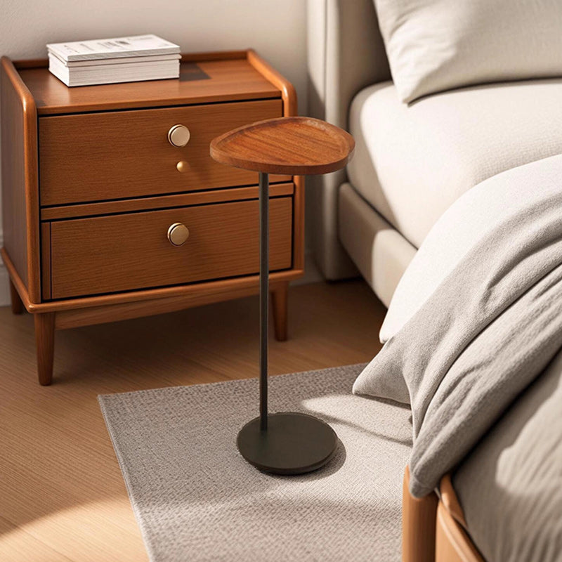 Modern Simplicity MDF & Iron Heart Shield-Shaped Small Side Table With 1-Tray For Living Room & Bedroom