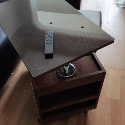 Mesa auxiliar rectangular contemporánea de madera maciza, ratán, vidrio y metal en forma de autobús con 5 gabinetes de almacenamiento y diseño de tapa elevable para sala de estar y dormitorio 