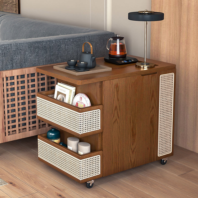 Zeitgenössischer Retro Rattan Kiefer Rot Eiche & Kirschholz Rechteckiger Bus Beweglicher Beistelltisch mit 4 Regalen & 2 Schränken für Wohnzimmer und Schlafzimmer 