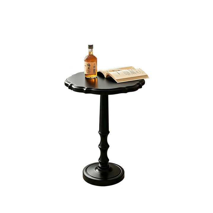 Table basse ronde sculptée en chêne massif traditionnel français avec 1 plateau pour salon 