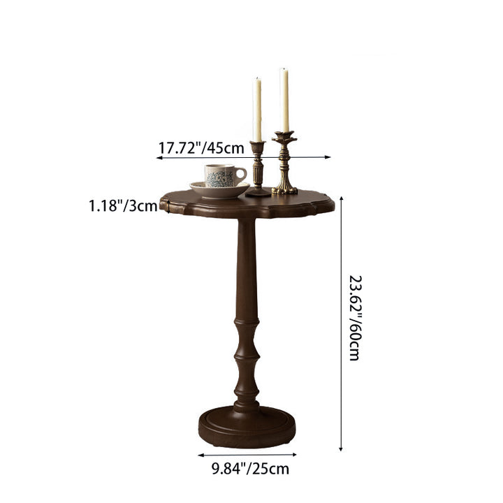 Table basse ronde sculptée en chêne massif traditionnel français avec 1 plateau pour salon 