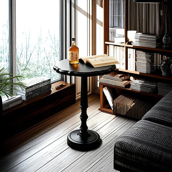 Table basse ronde sculptée en chêne massif traditionnel français avec 1 plateau pour salon 