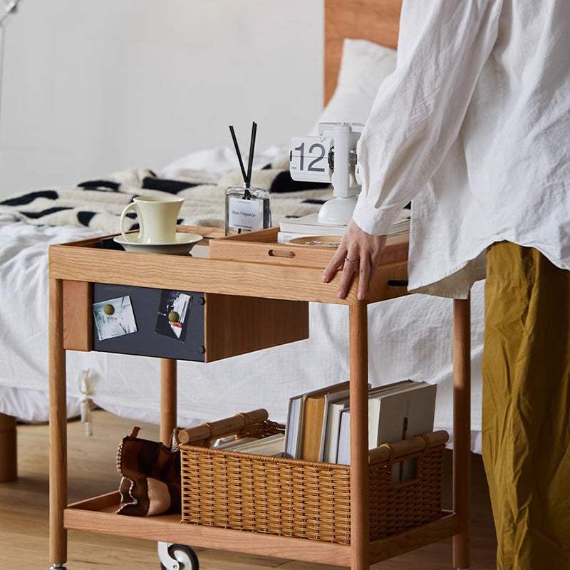 Zeitgenössischer nordischer Kirschholz-Eichen-Glas-Rechteckwagen Beistelltisch mit 2-stufigem Stauraum für Wohnzimmer und Schlafzimmer 