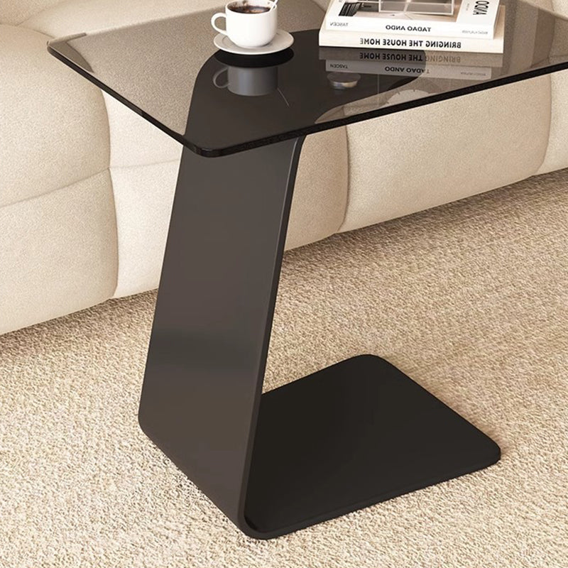 Moderner minimalistischer Beistelltisch aus gehärtetem Glas und Kohlenstoffstahl in rechteckiger C-Form mit 2-stufigem Design für Wohnzimmer und Schlafzimmer 